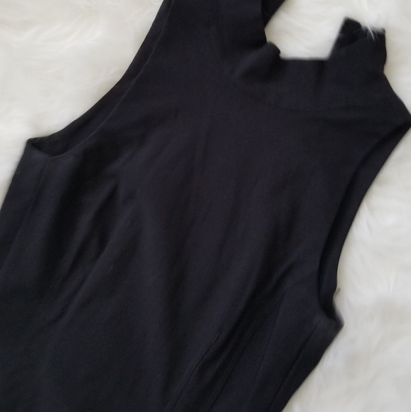 Dress - Picture 2 of 5